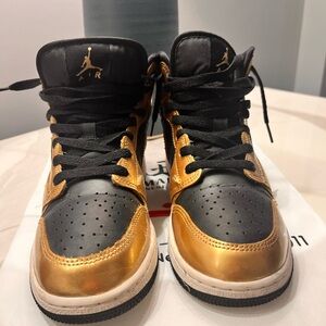 Air Jordan Black and Gold Sneakers 6.5Y